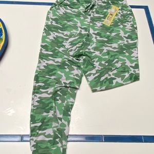 Muk Luks Camouflage sweatpants green